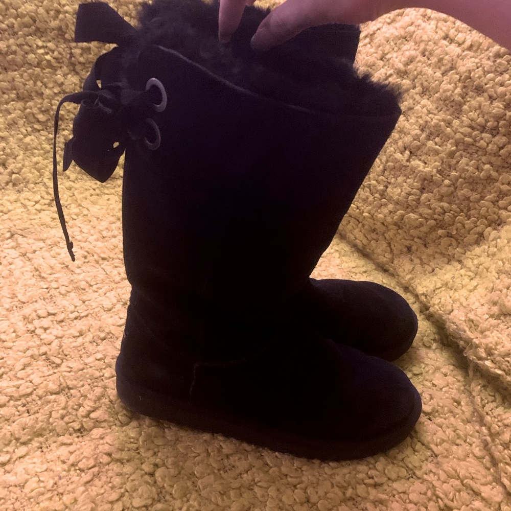 Koolaburra by UGG women’s size 10 black winter boots! 🖤